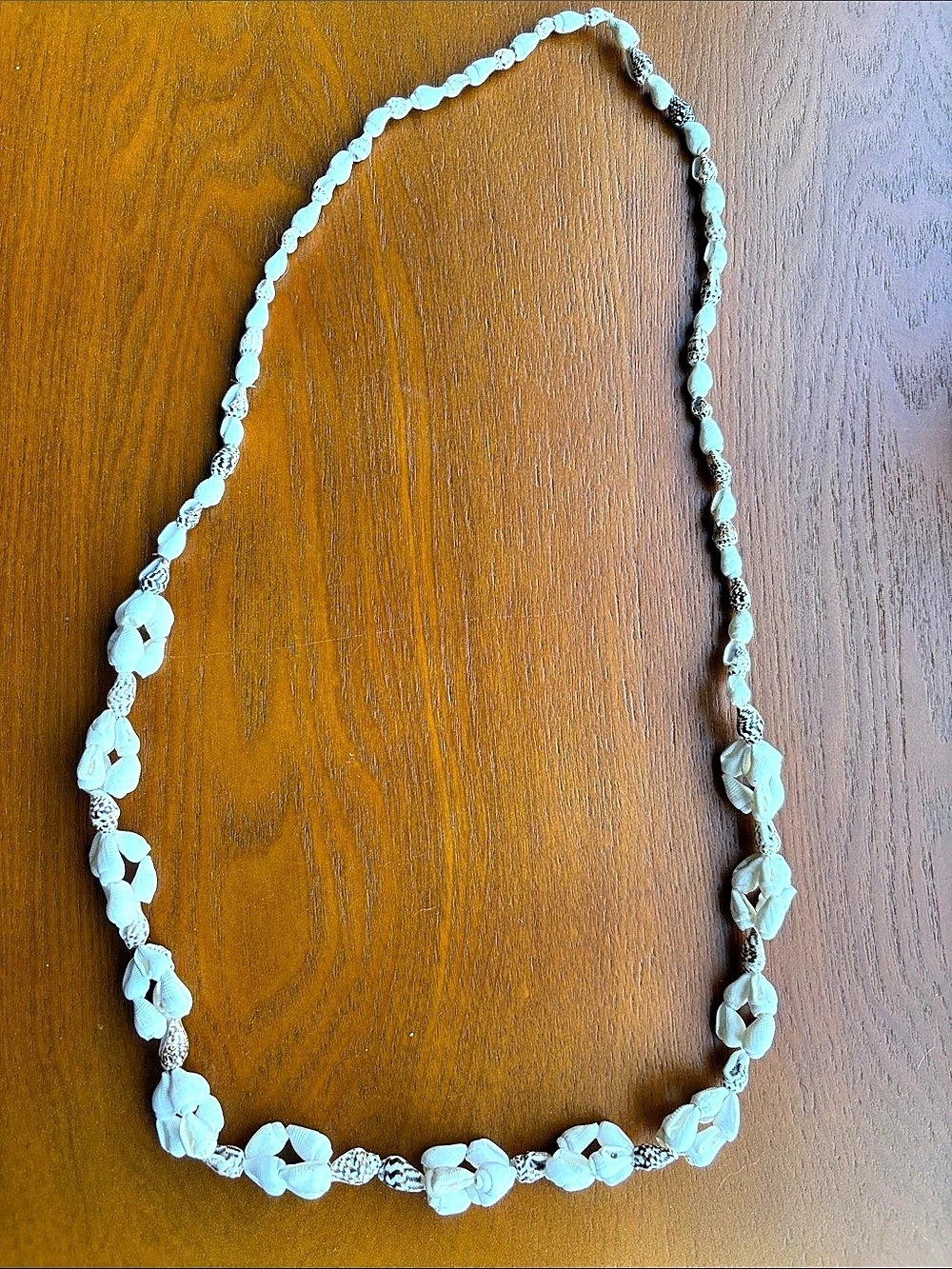 Vintage Shell Necklace in White & Brown